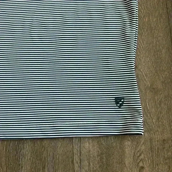 Cremieux Club 38 Performance Tee.  Men’s size XL.  Navy blue and white stripes. - Picture 4 of 6